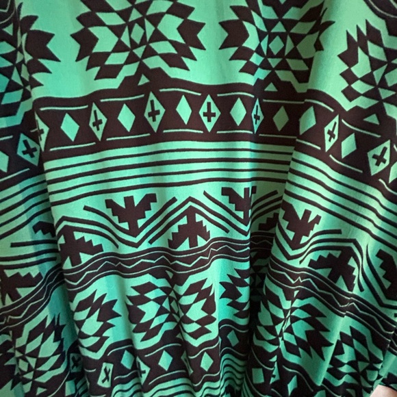 Flirty Tribal Patterned Dress size L - Picture 6 of 6